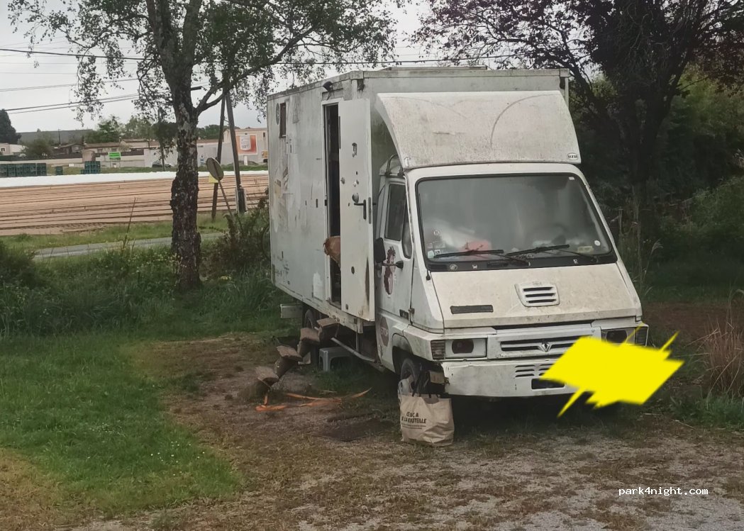 Aire de camping-car du camping du Chêne — foto 5