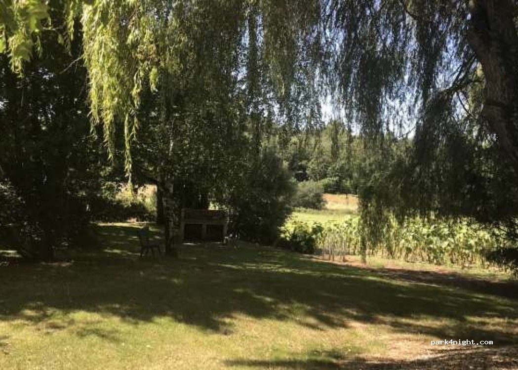(17520) Saint-Maigrin - 1 Chez les Geais — foto