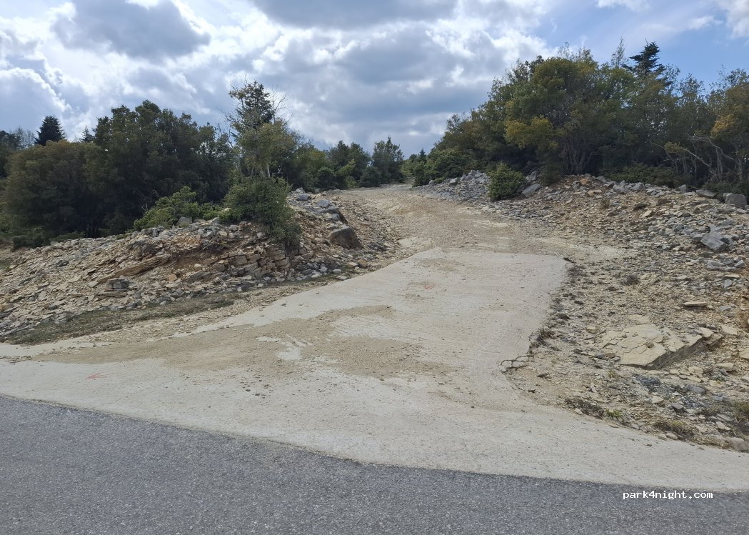 (470 43) Voria Tzoumerka - — foto 3