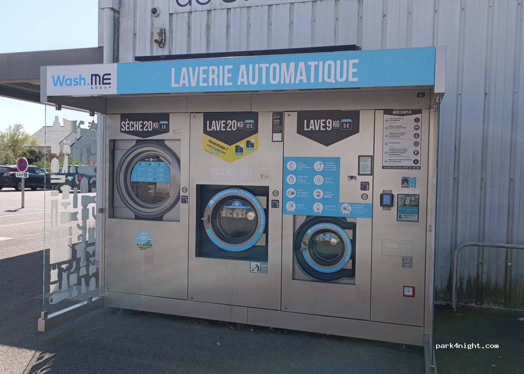 (44720) Saint-Joachim - 1 Place de la Commune de Paris — foto 2