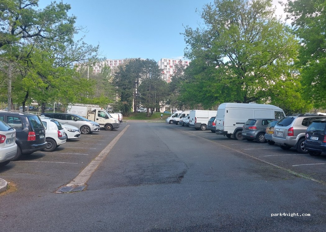 (64100) Bayonne - 18 Esplanade Balain — foto 2