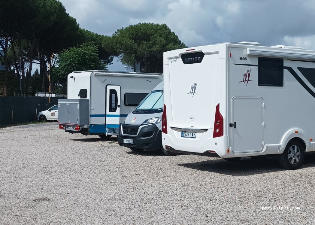 Area Sosta Camper Berardo — foto 4