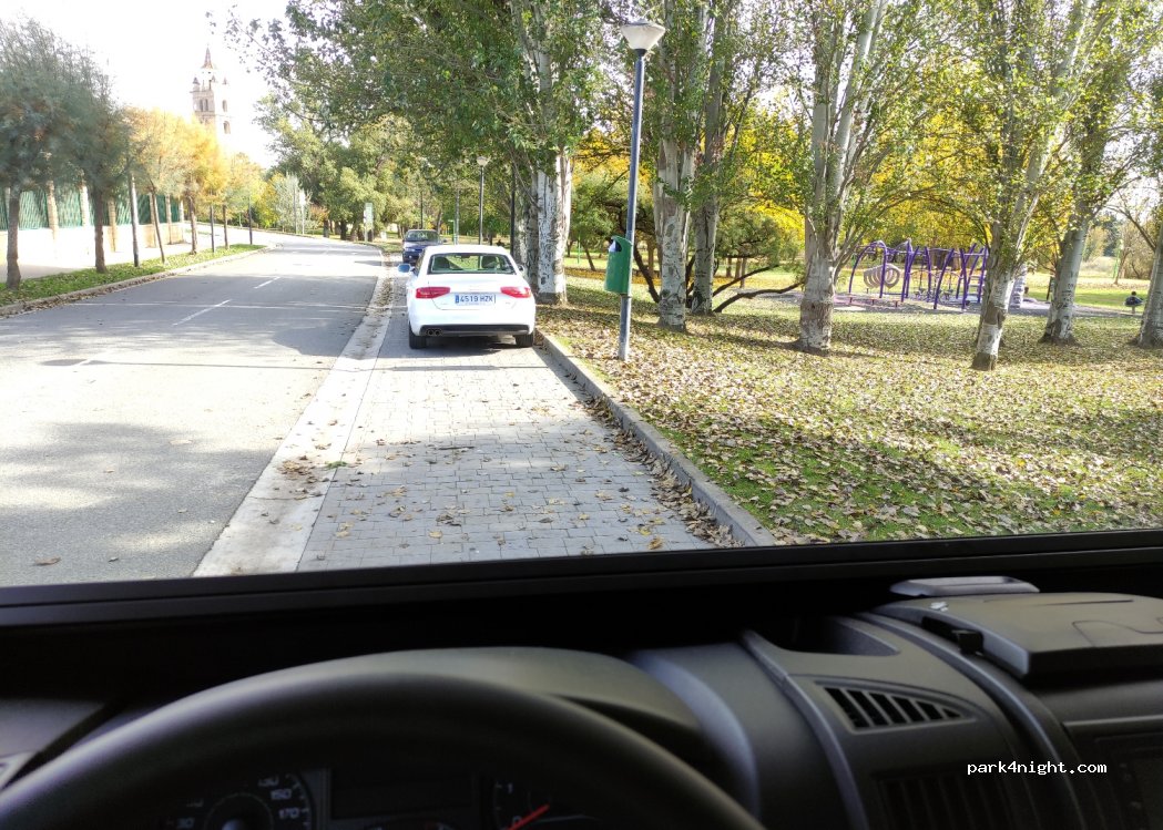 (26500) Calahorra - 2 Avenida La Rioja — foto 3