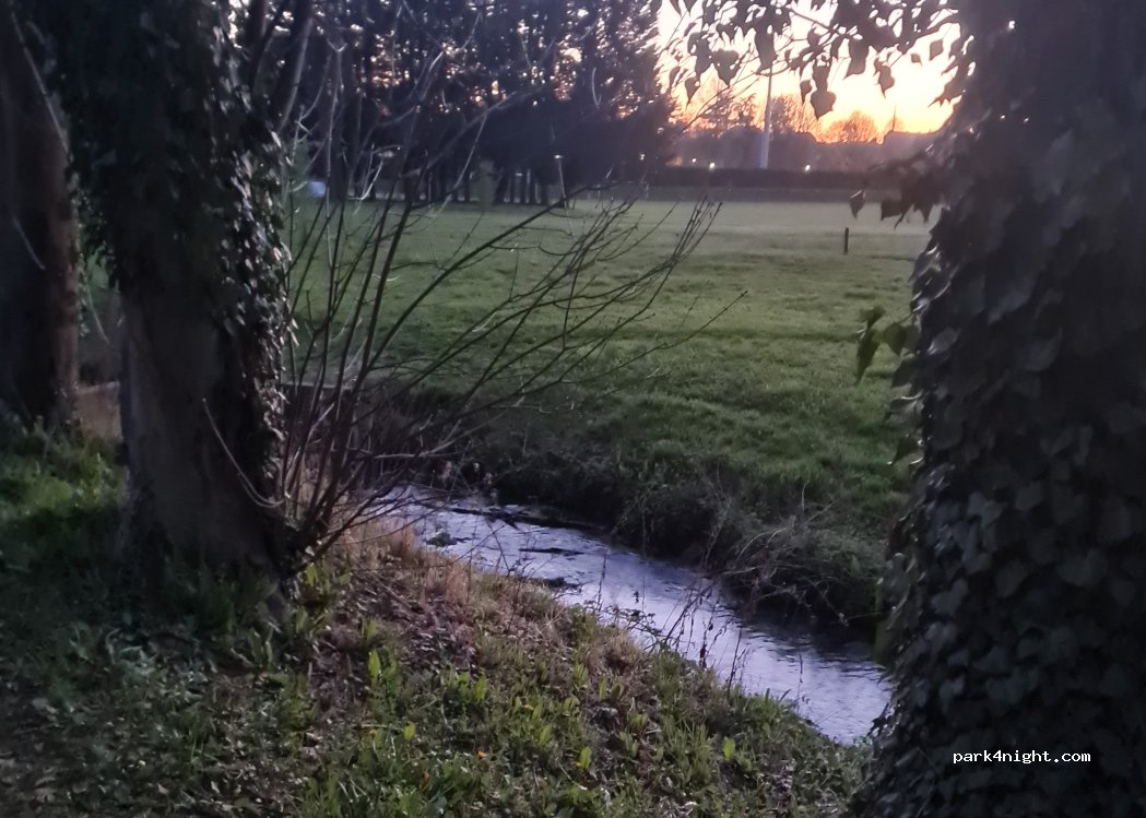 (60120) Breteuil - 31 Chemin de Rouvroy les Merles — foto