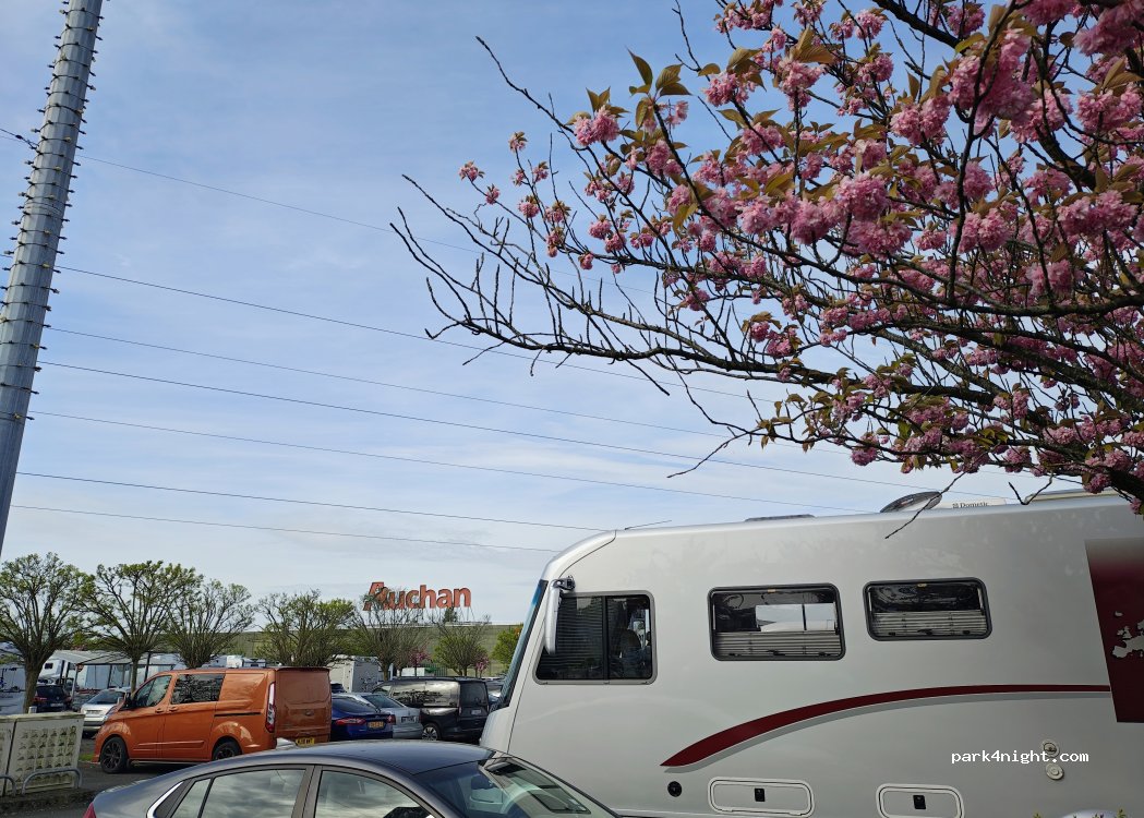 (59115) Leers - 1 Avenue de l'Europe — foto 2
