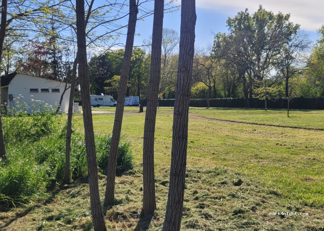 Aire de camping-car La Ballastière — foto