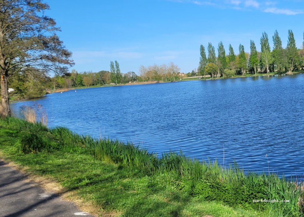 Aire de camping-car La Ballastière — foto 2