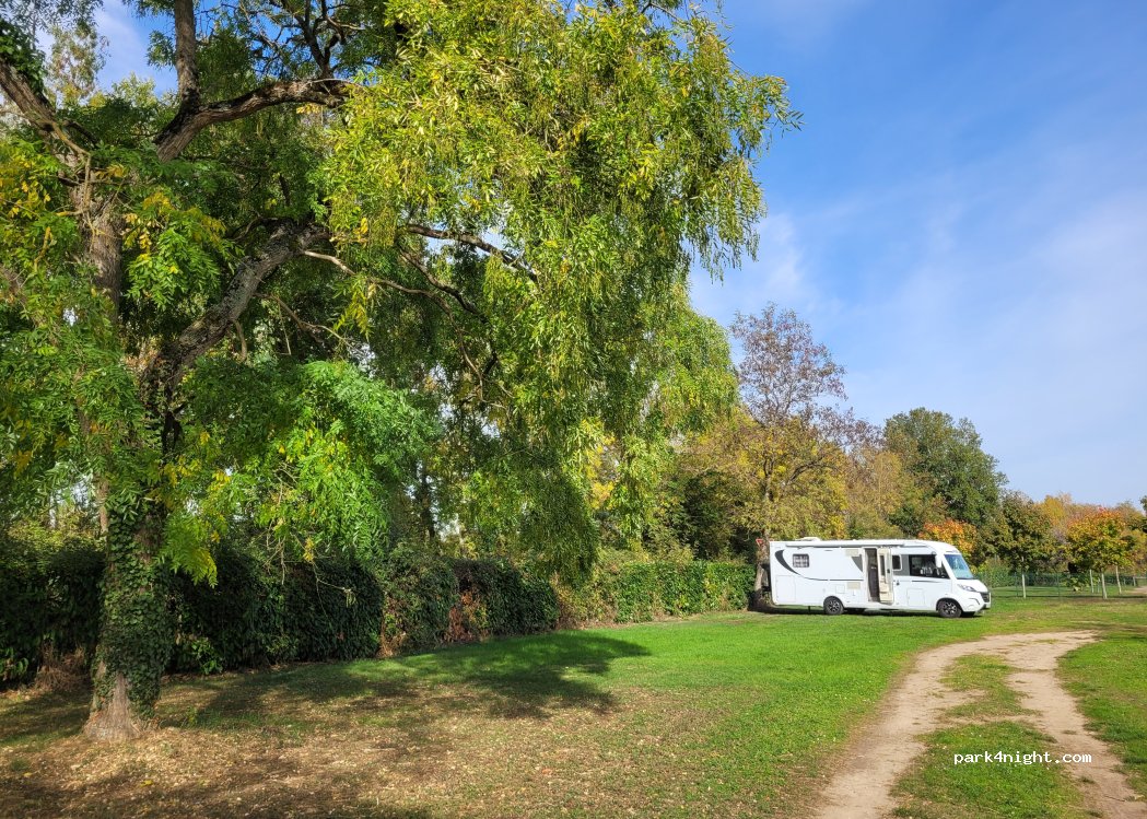 Aire de camping-car La Ballastière — foto 4