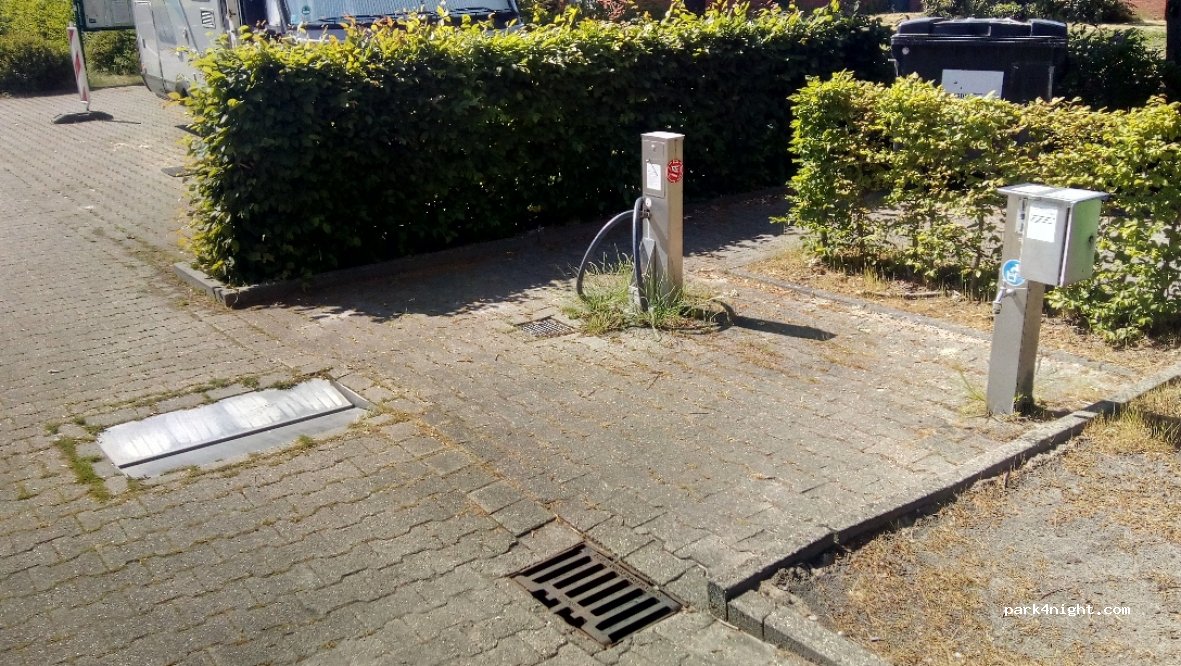 Wohnmobilstellplatz Am Hallenbad Twist — foto
