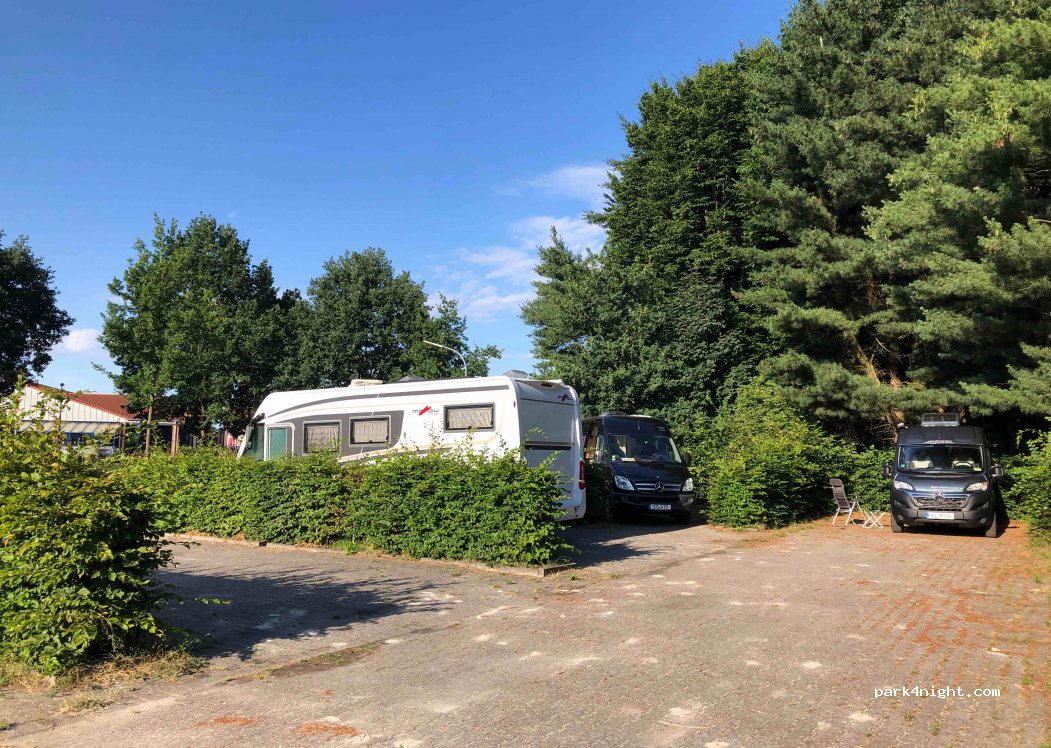 Wohnmobilstellplatz Am Hallenbad Twist — foto 3