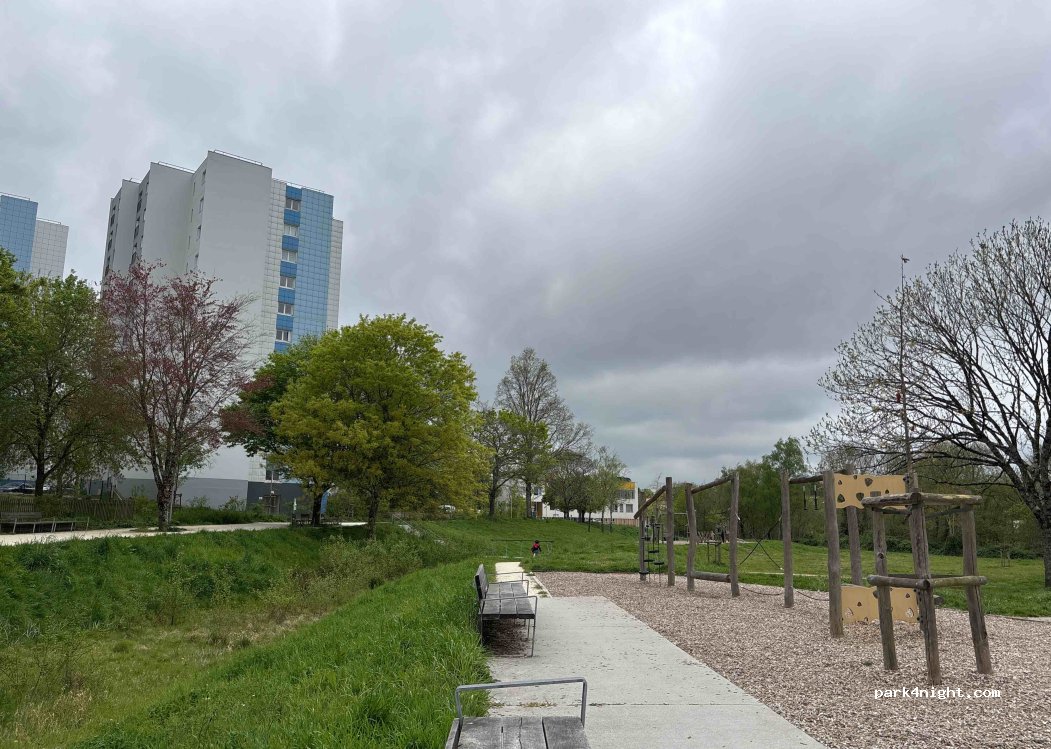 (85000) La Roche-sur-Yon - 32 Rue Gabriel Charlopeau — foto