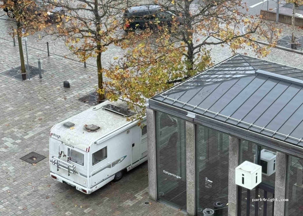 (85057) Ingolstadt - 2 Auto-Union-Straße — foto 2