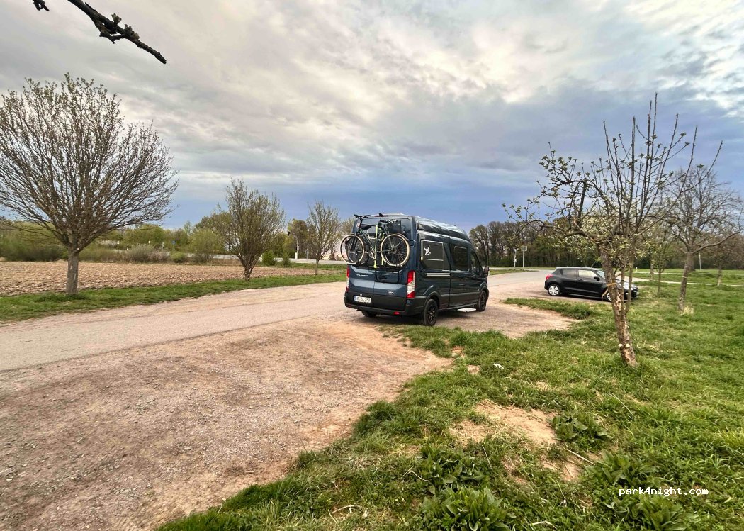 (30890) Barsinghausen - Unnamed road — foto 3
