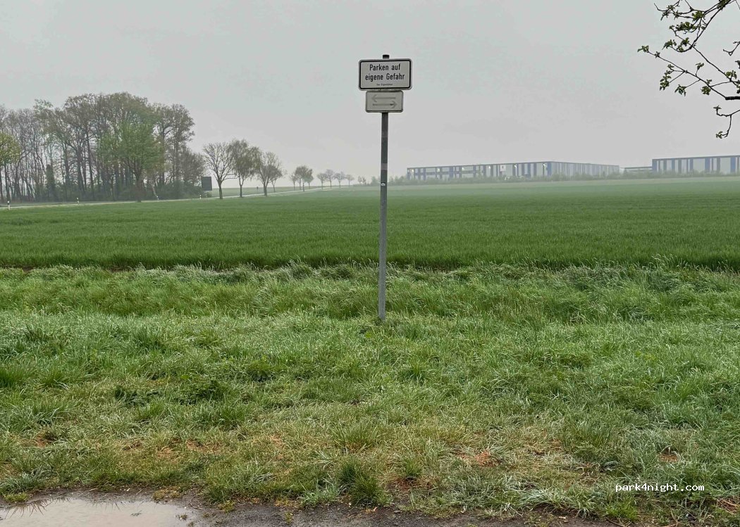 (30890) Barsinghausen - Unnamed road — foto 5