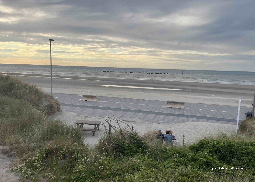 (59240) Dunkirk - Unnamed road — foto 4