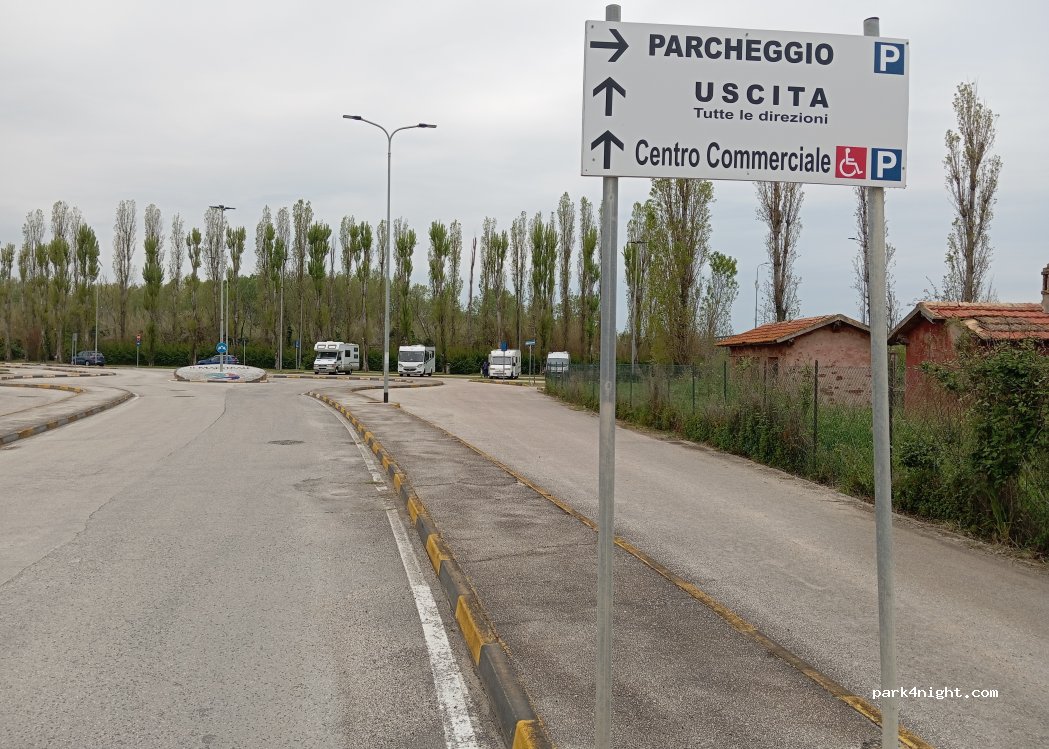 (60019) Senigallia - 232 Strada Statale Adriatica Nord — foto 2