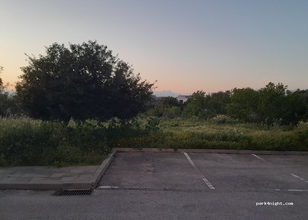 (8500-132) Portimão - 68 Rua do Campo de Futebol — foto 2