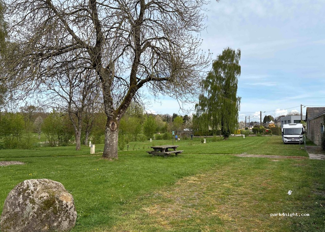 Camping municipal Louvigné-du-désert — foto 5