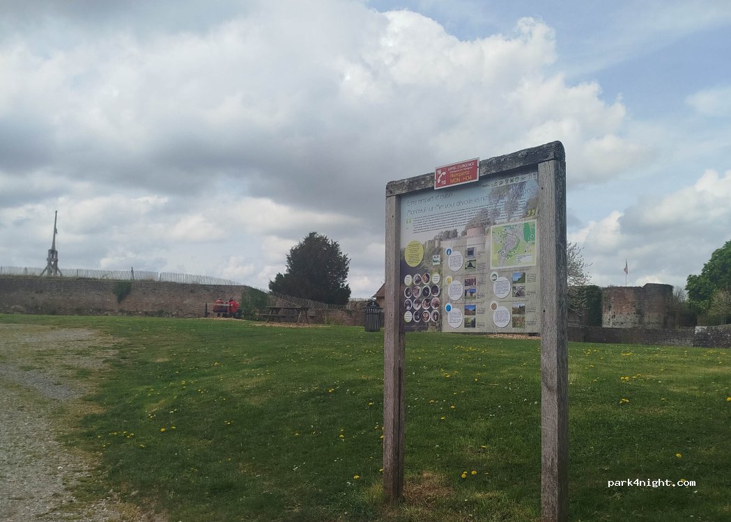 (62170) Montreuil-sur-Mer - 21 Rue Carnot — foto 2