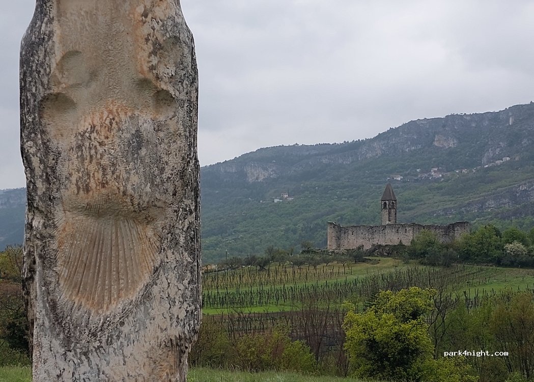 (6275) Črni Kal - 49 Hrastovlje — foto