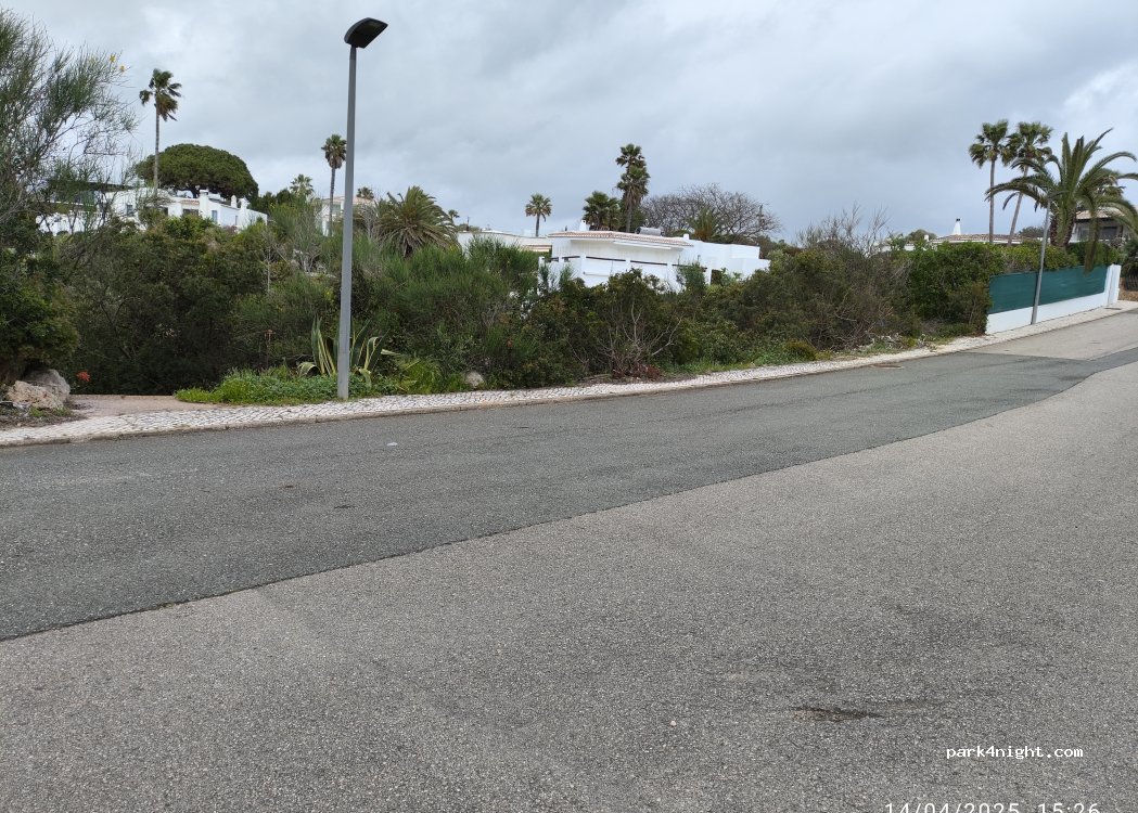 (8400) Carvoeiro - 1 Rua de Finisterra — foto 2