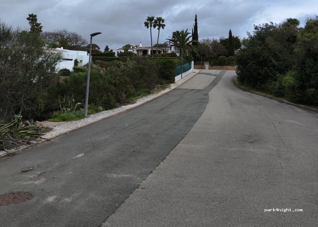 (8400) Carvoeiro - 1 Rua de Finisterra — foto 3