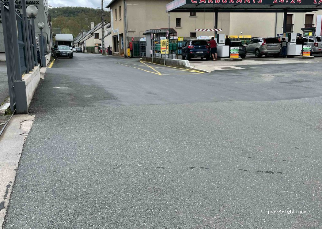 (12500) Espalion - 36 Rue du Docteur Tremolières — foto 3