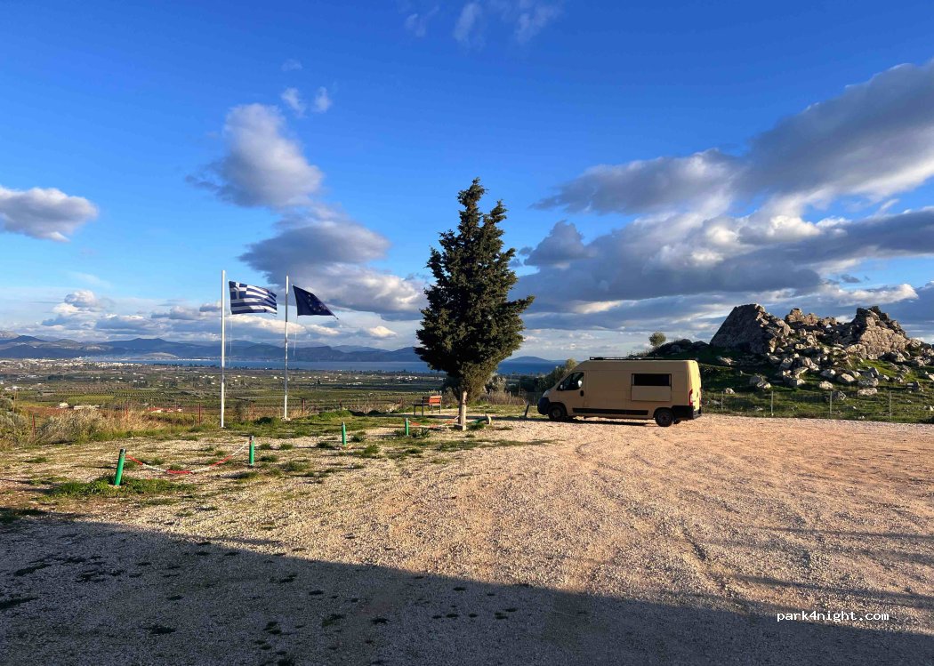 (212 00) Elliniko - Unnamed Road — foto 5