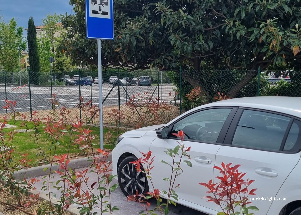 Bardolino Parking — foto 5