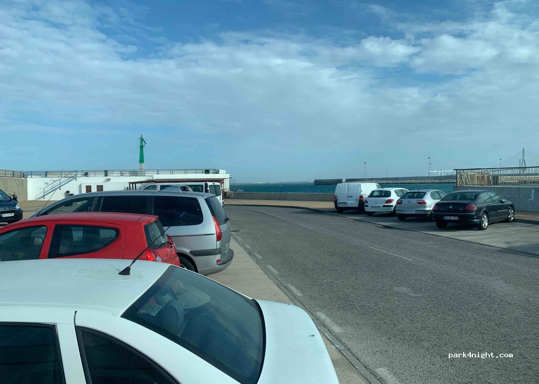 () Cádiz - Paseo Almirante Pascual Pery — foto 3
