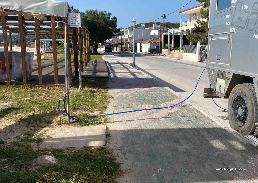 (630 72) Toroni - Unnamed Road — foto