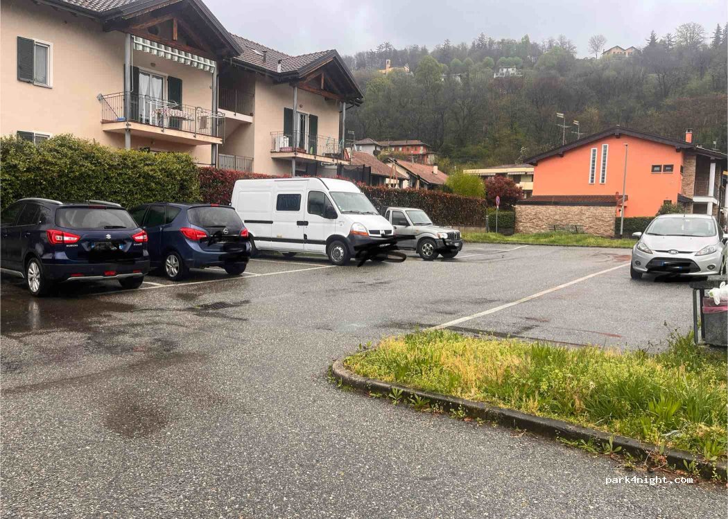 (28016) Orta San Giulio - 8 Via Carmine Gallone — foto 2