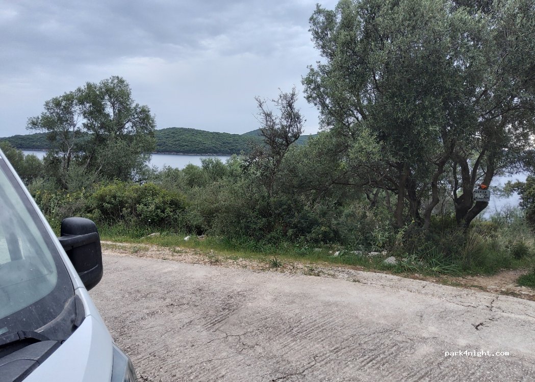 (177 78) Tavros - Unnamed road — foto 2