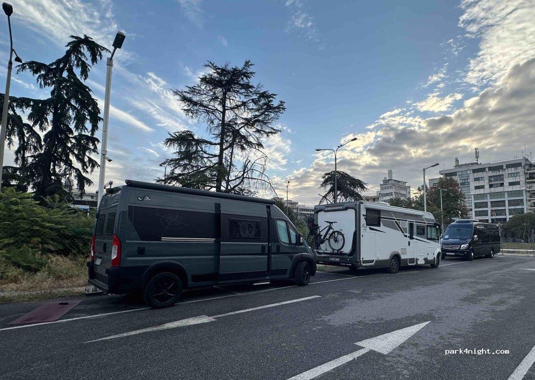 (546 29) Thessaloniki - Unnamed road — foto 2