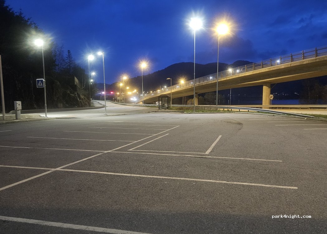 (5131) Bergen - Unnamed road — foto