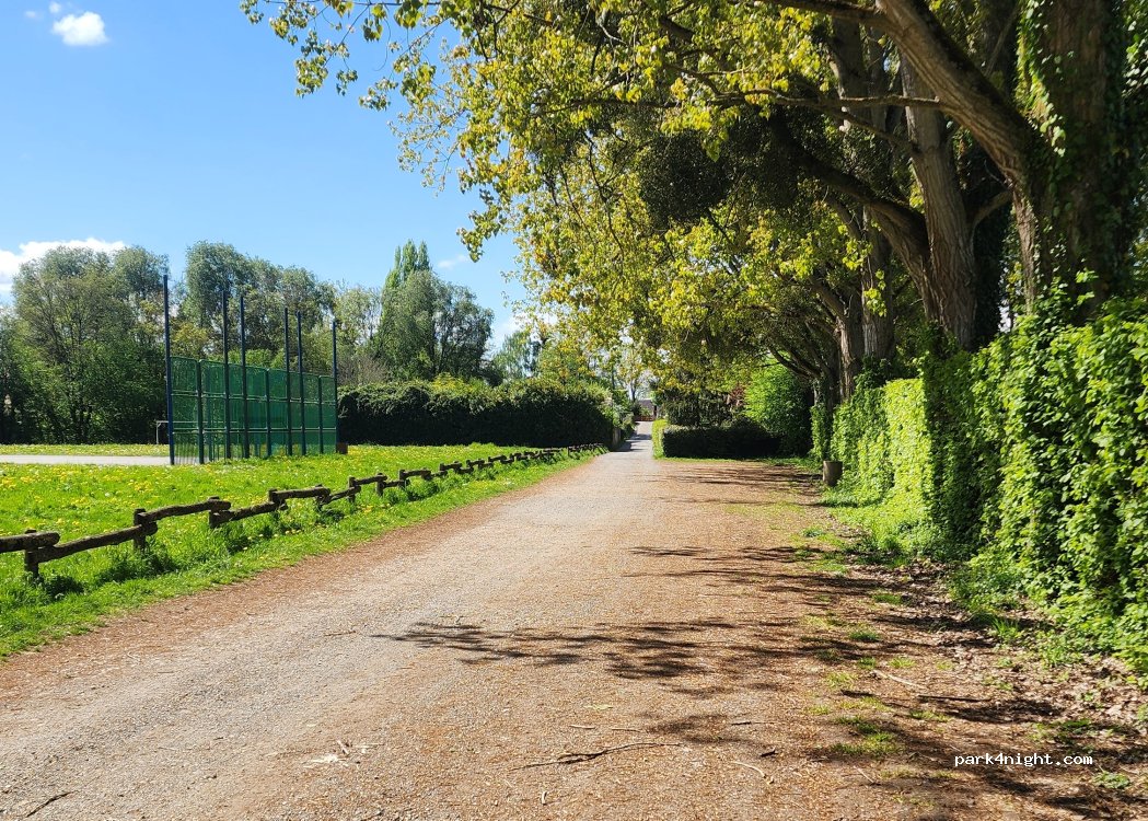(72400) La Ferté-Bernard - 89 Avenue Georges Desnos — foto
