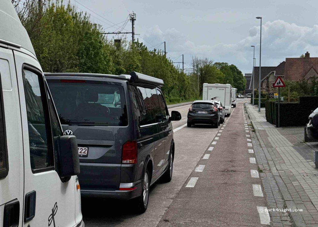 (8200) Brugge - 14 Stationslaan — foto 2