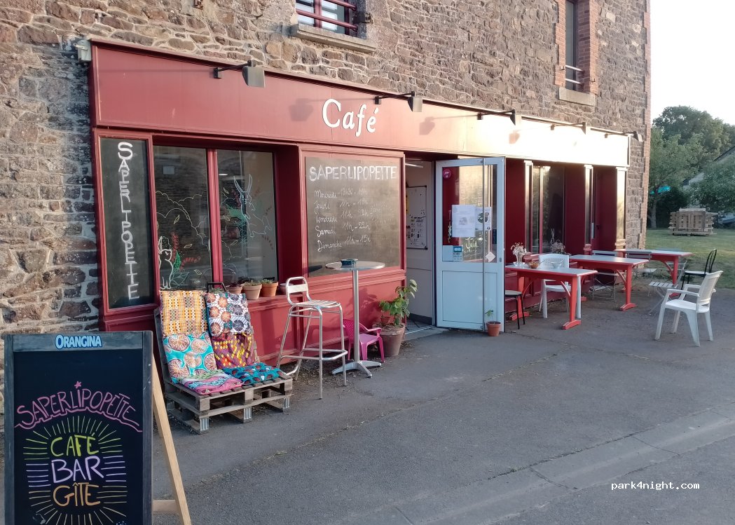 (35750) Saint-Gonlay - 4 Place du Centre Bourg — foto 4