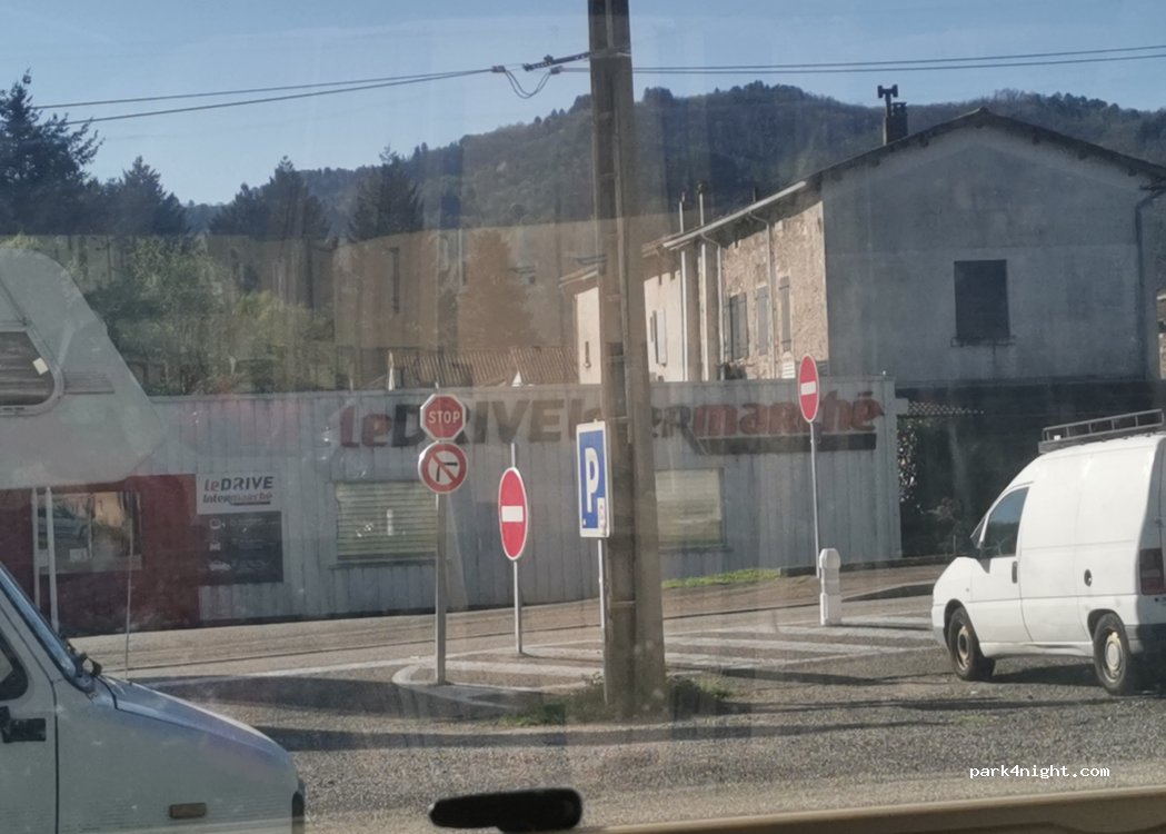 (07380) Lalevade-d'Ardèche - 21 Avenue Centrale — foto 2