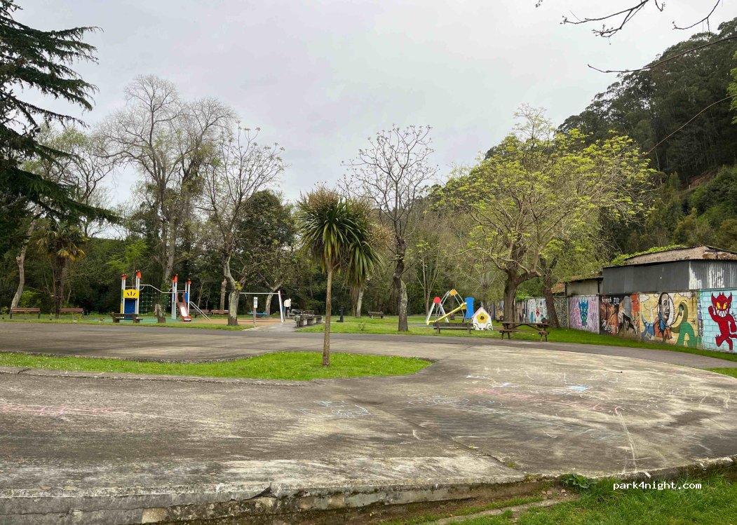 (33700) Luarca - 5 Avenida de la Argentina — foto