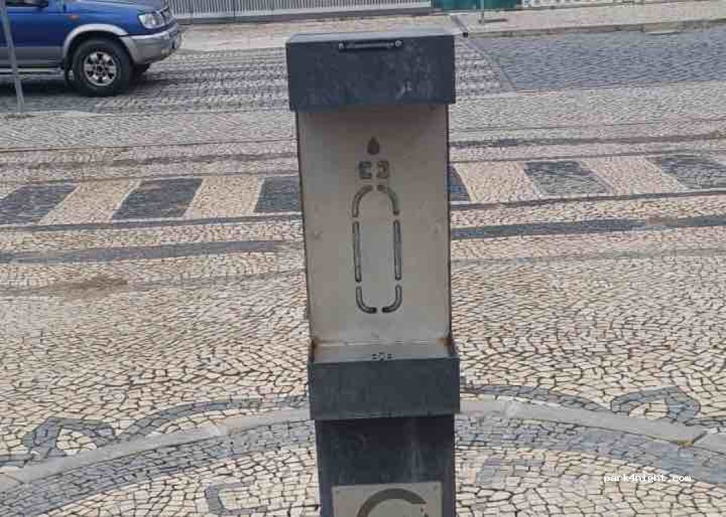 (8000-168) Faro - 2 Praça Dom Francisco Gomes — foto