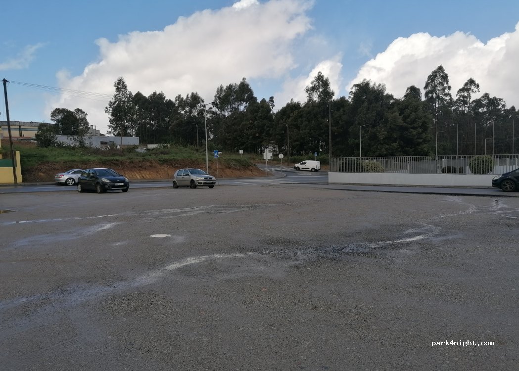 (4410-030) Serzedo - 807 Estrada Rainha — foto 2