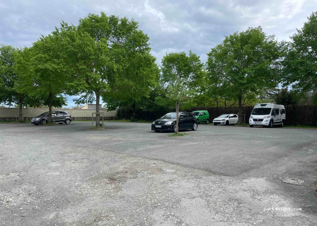 (17290) Landrais - 2 Place de la Mairie — foto 2