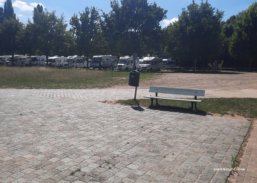 Wohnmobilstellplatz Stolzenau — foto 2