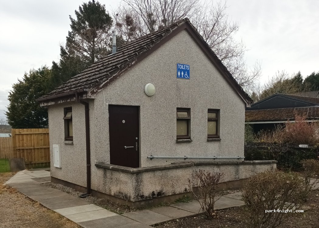 (IV27 4DD) Lairg - The Main Street — foto