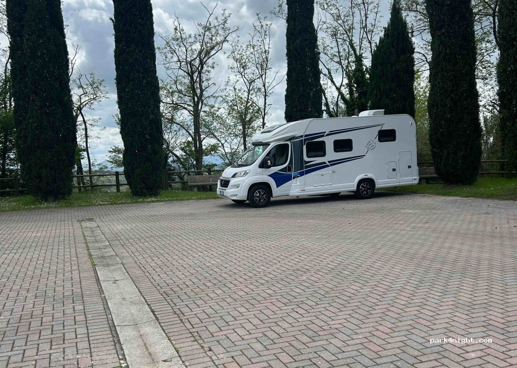 (56037) Legoli - 25 Via Benozzo Gozzoli — foto