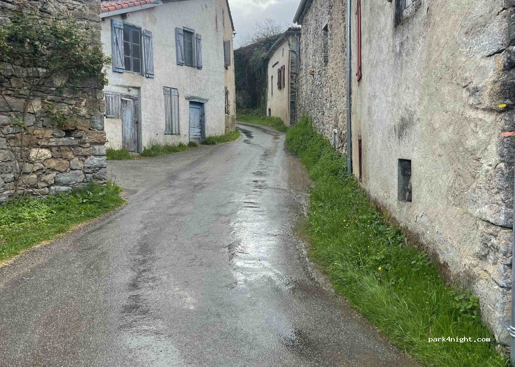 (09240) Alzen - 1 Le Communal — foto