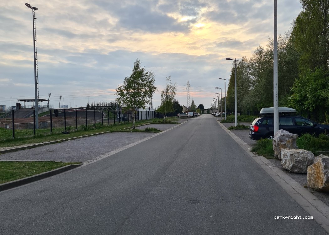 (62100) Calais - 377 Rue Jean Rostand — foto