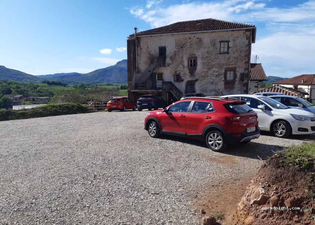 (31710) Zugarramurdi - 9 Calle Basaburua — foto