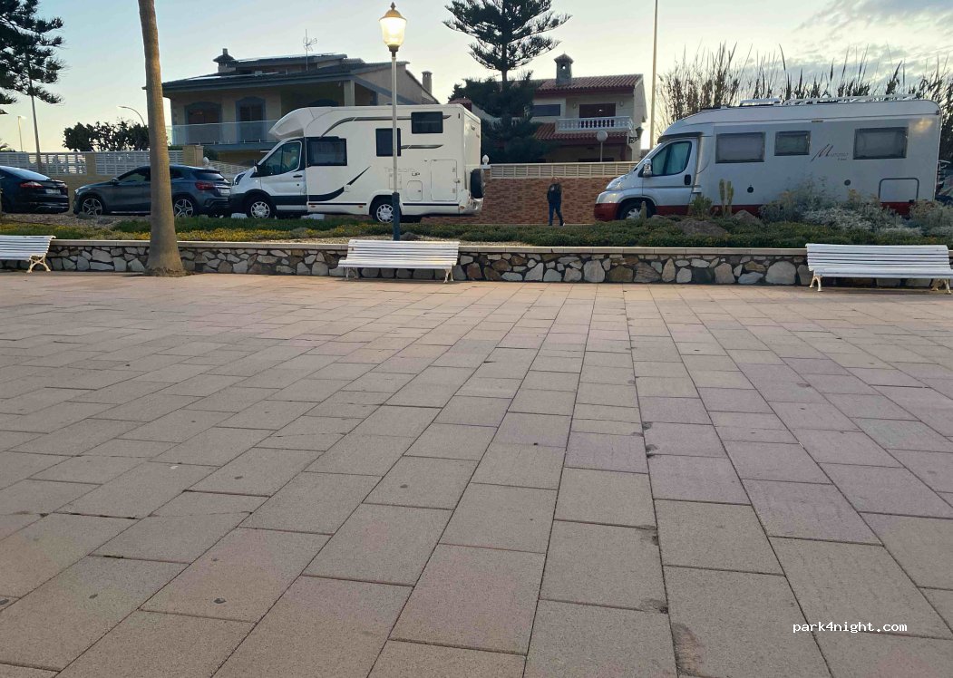(04740) Roquetas de Mar - 103 Calle José Ojeda — foto 2